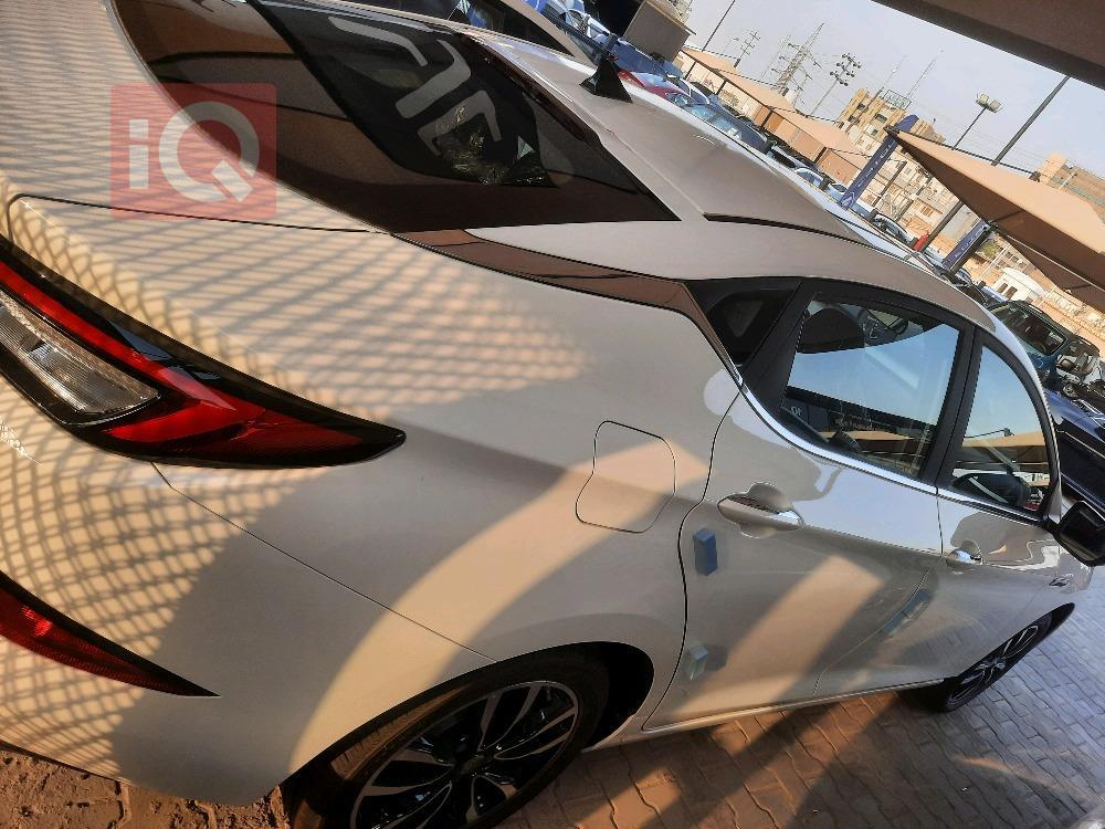 جاک J7
